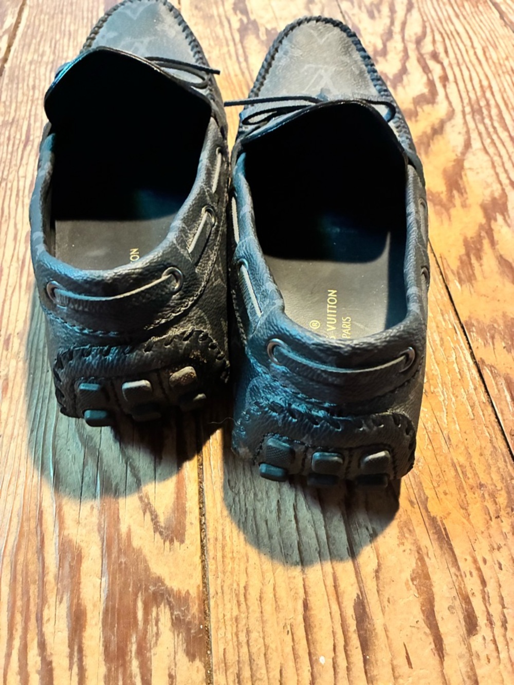 Louis Vuitton loafers with emblem - Picture 4 of 4